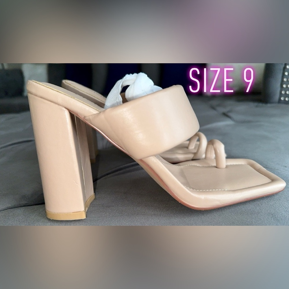 Nude heels new